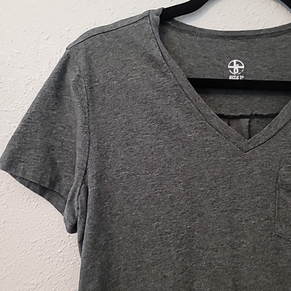 LO Brand Charcoal V Neck T-Shirt w Pocket Sz M - Picture 4 of 11